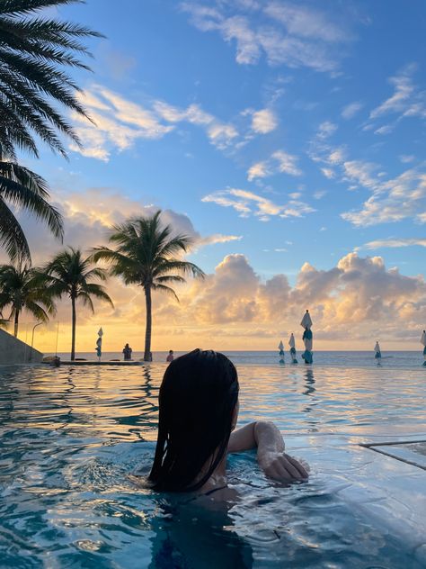 Travel inspo | vacation inspo | sunset | pool | infinity pool | pool aesthetic | caribbean sunset | beach sunset | sunset photography | swimming | reflection | luxury travel | beach | anguilla | vacation | clouds | palm trees | wet hair | #caribbean #luxurytravel photo inspiration #sunsetphotography #travelgram Infinity Pool Pictures Ideas, Pool Vacation Pictures, Swimming Pictures Ideas, Infinity Pool Aesthetic, Punta Cana Photo Ideas, Pool Asthetic Picture, Infinity Pool Pictures, Anguilla Aesthetic, Infinity Pool Poses