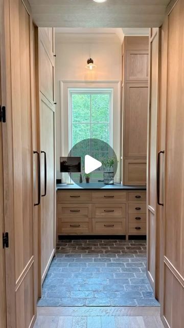 Robert Norris on Instagram: "The scullery in our Spitzmiller & Norris new home is located between the Kitchen and Dining Room. This scullery is for a family of nine, which are very focused on fitness and well being, so this area serves as a place to make smoothies and of course a wonderful prep area. An appliance garage is located in here as well, built in refrigerator, ice machine, sink and lots of storage. 
The pantry is located here too. 
The wonderful corner windows give a delightful view into the front woodland area. 
Architecture- #spitzmillerandnorris 
Interiors- @truthandcodesign 
Construction- @mckinneybuilders
Cabinets- @blockandchiselcabinetry 
Video- @truthandcodesign
#newhome #newoldhome #archlovers #scullery #pantry #kitchen #designmatters #architecturalphotography #beautiful Scullery Ideas Layout, Scullery Pantry, Scullery Ideas, Scullery Kitchen, Corner Windows, Make Smoothies, Appliance Garage, Pantry Kitchen, Built In Refrigerator