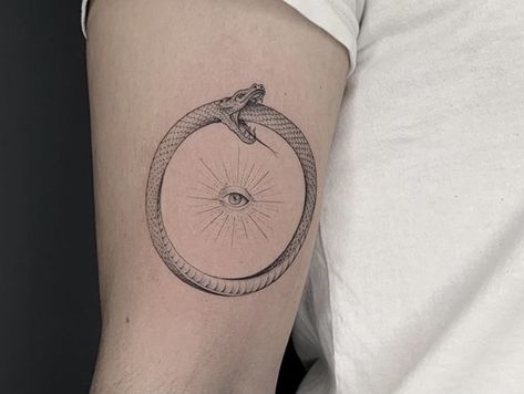 Womb Tattoos Meaning, Earth Snake Tattoo, Womb Tattoo Meaning, Snake Meaning Tattoo, Ouroboros Tattoo Meaning, Snake Tattoo Symbolism, Tattoos Meaning, Swallow Tattoo, Tat Ideas