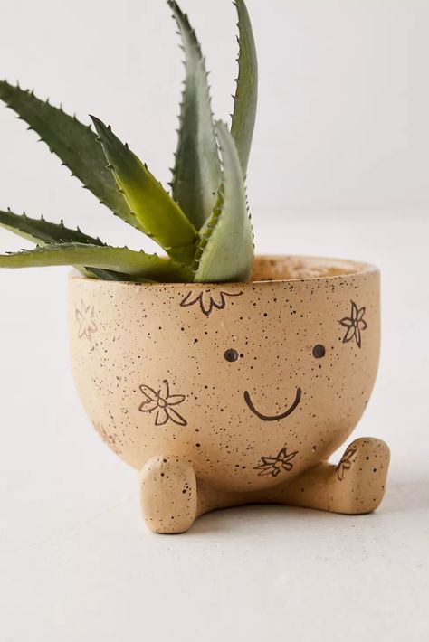 Sitting Planter | Urban Outfitters Planters Pottery, Clay Plant Pots, Clay Monsters, Clay Owl, Air Clay, Ceramics Inspiration, Beginner Pottery, Plants Succulents, Cerámica Ideas