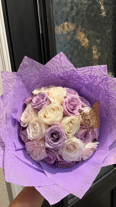 Boca Of Flowers, Purple Ramos, Purple Roses Bouquet, Pink And Purple Bouquet, Purple Gifts, Purple Flower Bouquet, Flower Boquet, Purple Bouquets, Birthday Flowers Bouquet