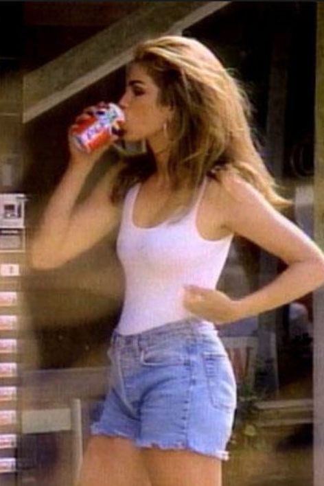 Cindy Crawford Pepsi, Pepsi Ad, 90s Model, 90s Supermodels, Denim Outfits, About Today, 90s Looks, Model Aesthetic, 90s Outfit