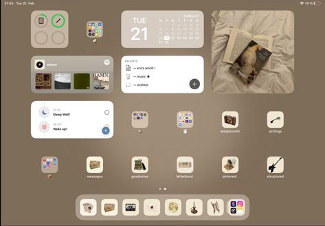 iPad wallpaper notionplanner 1068 Light Academia Ipad Homescreen, Ipad Aesthetic Dark Academia, Ipad Homescreen For School, Brown Wallpaper Widget, Ipad Homescreen Ideas Brown, Brown Ipad Aesthetic, Dark Academia Ipad Homescreen, Organized Ipad Home Screen, Ipad Brown Aesthetic