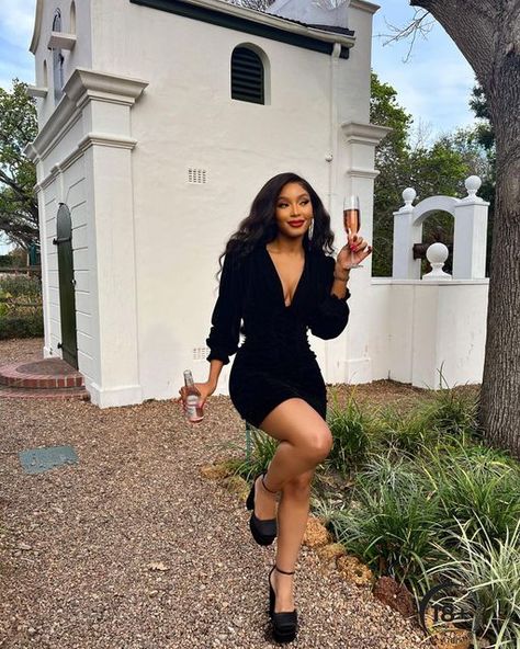 Nqobile Khwezi, Style Evolution, Black Dress Outfits, Instagram Beauty, Yes To The Dress, Woman’s Day, Happy Women, Coco Chanel, Be Yourself