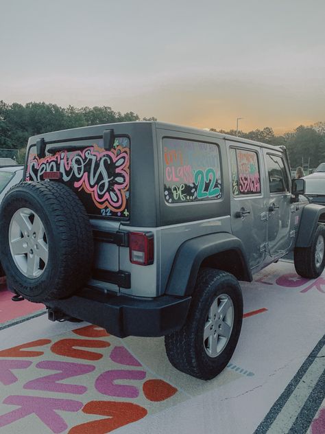 Senior Car Decorating Ideas 2022, Senior Jeep Decorating Ideas, 2024 Senior Car, Senior Car Decorating Ideas 2023 Window, Senior Car Paint 2024, Car Chalk Window Ideas Graduation, Jeep Senior Car Paint, Senior Year Car Paint 2024, Car Paint Ideas Window