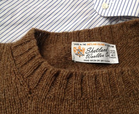 Shetland Sweater, Tweed Run, Ivy League Style, Man Stuff, Men's Knit, Warm Outfits, Gentleman Style, Mens Street Style, Men's Style