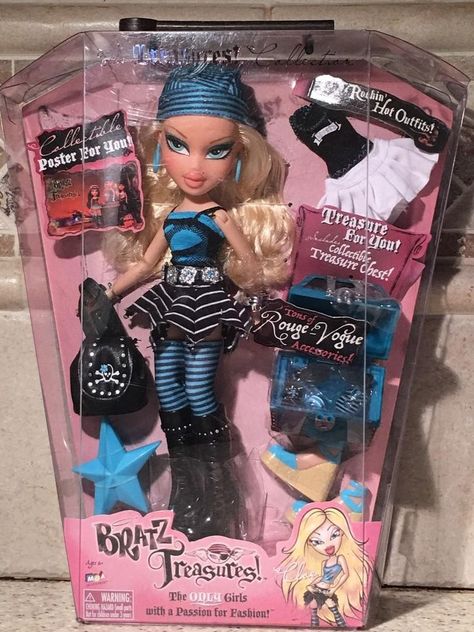 New in box Bratz Treasures Cloe. Bratz Treasures, Cloe Bratz, Dc Superhero Girls Dolls, Bratz Doll Outfits, Brat Doll, Bratz Girls, Nostalgic Toys, Dream Doll, Girl Superhero