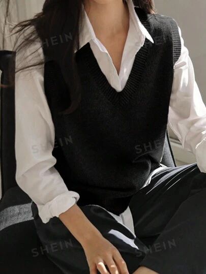 Sweater Vest Outfit Women, Sweater Vest Outfit, Chaleco Casual, Sweater Vest Women, Vest Outfits, Mode Inspo, Looks Chic, 가을 패션, Professional Outfits