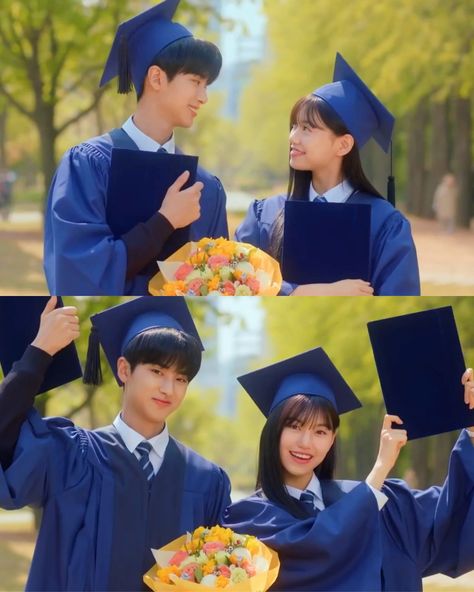 Self Photo Studio Pose Couple Graduation, Pre Convo Photoshoot Idea Couple, Japanese Graduation, Kim Do Yeon, Graduation Couple, Graduation Pose, Picnic Photography, Kim Min-kyu, Grad Photography