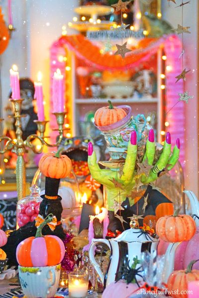 Halloween tea party 4 Cute Colorful Halloween Decor, Halloween Decorations Colorful, Rainbow Halloween Party, Kids Halloween Tea Party, Bright Color Halloween Decor, Colorful Halloween Party, Pink Halloween Decorations Diy, Diy Colorful Halloween Decor, Rainbow Halloween Decor