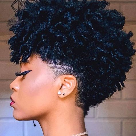 40 Tapered Haircut for Beautiful Black Women - Perfect for Hot Summers! - Coils and Glory Tapered Natural Hair Cut, Natural Hair Haircuts, Short Natural Haircuts, Cabello Afro Natural, Short Black Hair, Shaved Side Hairstyles, Tapered Natural Hair, Natural Hair Cuts, Tapered Hair