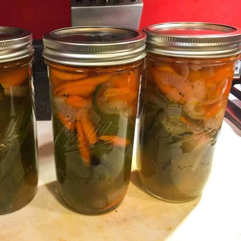 Mexican Escabeche Recipe, Pickled Whole Jalapenos Recipe, Pickle Jalapenos, Escabeche Recipe, Pickled Jalapeno Recipe, Mexican Side Dish, Canning Water, Canning Peppers, Hot Pepper Recipes