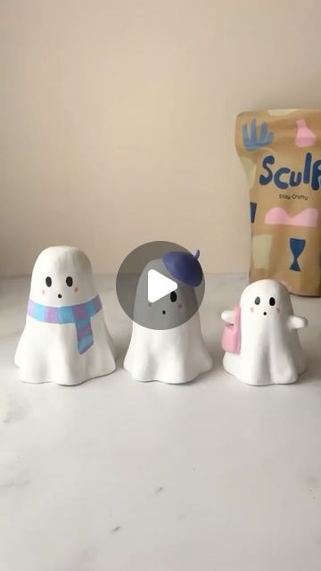 Ghost Clay, Mouldit Clay, Ghost Crafts, Play With Clay, Diy Air Dry Clay, Play Clay, Diy Clay Crafts, Halloween Spirit, Diy Clay