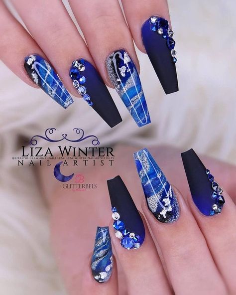 Extravagant Nails, Fierce Nails, Nagellack Trends, Stiletto Nail Art, Pretty Nail Art Designs, Blue Nail Designs, Pretty Nail Art, Emo Outfits, Beautiful Nail Designs