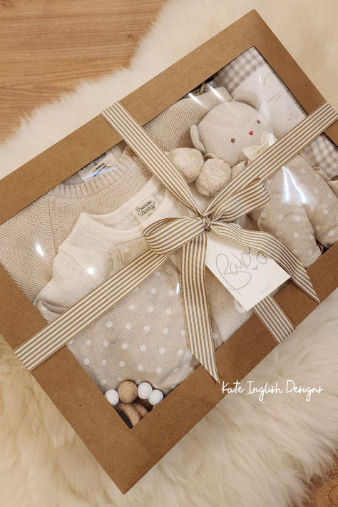 Baby Hamper Ideas Baskets, Baby Hamper Ideas, Gift Ideas For New Parents, Newborn Baby Gift Basket, Baby Boutique Logo, Kids Hamper, Newborn Gift Basket, Baby Boy Gift Baskets, Baby Hampers