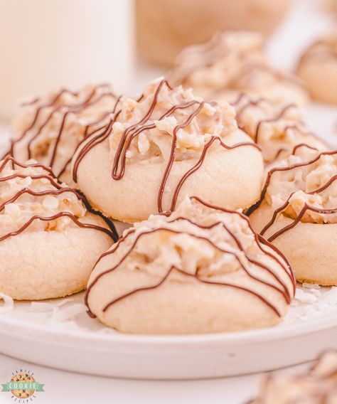 Coconut Cream Cookies, Candy Cookies Recipes, Homemade Cream Corn, Italian Cream Soda, Special Cookies, Buttery Sugar Cookies, Coconut Cookies Recipes, Peanut Butter Fudge Easy, Coconut Cheesecake