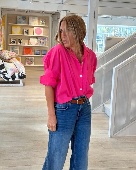 Sleeves cuffed, hair tucked. ⠀⠀⠀⠀⠀⠀⠀⠀⠀ Ft: the new Sherri Summer Shirt in neon pink Hot Pink Button Up Shirt Outfit, Neon Shirt Outfit, Pink Button Up Shirt Outfit, Pink Button Up Shirt, Kerri Rosenthal, Hair Tuck, Neon Shirts, Summer Shirts, Neon Pink