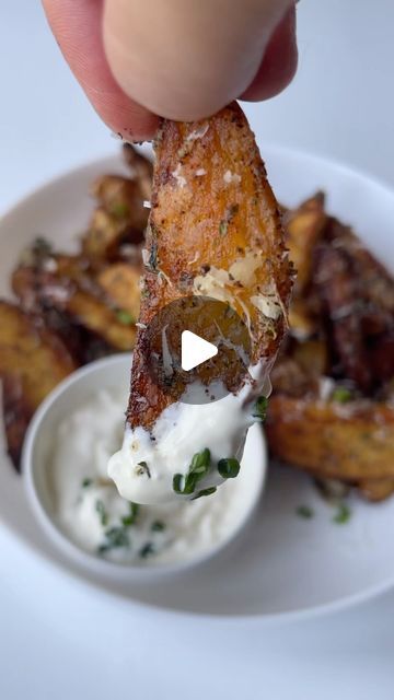 pollypocketsy on Instagram: "Crispy potato Parmesan wedges - recipe link in bio #potatoes #wedges #crispy #recipe" Dip For Potato Wedges, Parmesan Wedges, Potato Parmesan, Potatoes Wedges, Potato Wedges Recipe, Wedges Recipe, Potato Wedges, Crispy Potatoes, Veggie Dishes