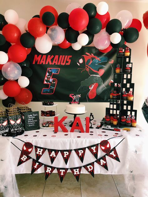 Spider Verse Party Decorations, Venom Spiderman Birthday Party, Miles Morales Birthday Backdrop, Miles Morales Spider-man Birthday Party, Miles Morales Birthday Party Invitations, Miles Morales Spiderman Party Ideas, Miles Morales Dessert Table, Black Spider Man Birthday Party Ideas, Miles Morales Goodie Bags