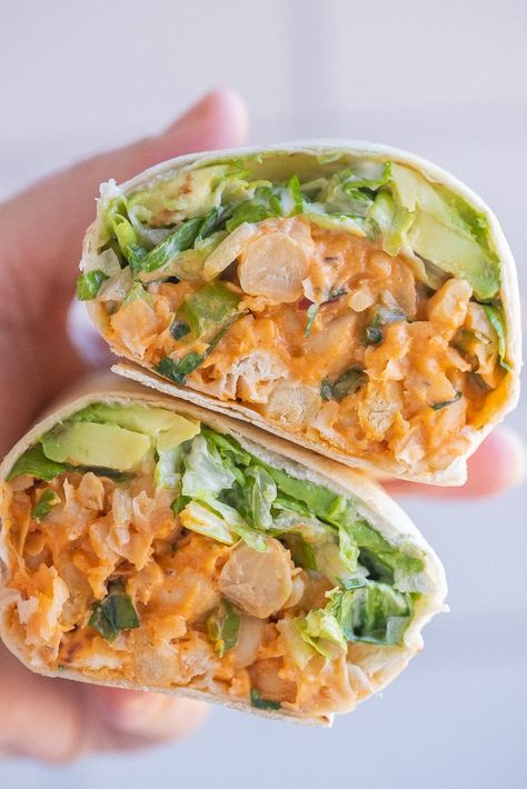 Buffalo Ranch Chickpea Wrap, Roasted Chickpea Wrap, Quick Easy Healthy Lunch Recipes, Quick Easy Healthy Lunch, Buffalo Chickpea Wrap, Buffalo Chickpeas, Vegetarian Wraps, Buffalo Chickpea, School Meal