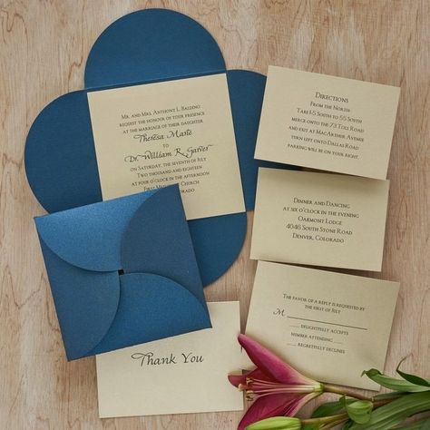 Invitation Card Craft Ideas, Wedding Gift Card Design, Invitation Card Design Diy, Handmade Invitation Card Design, Diy Invitation Cards Handmade, Invitation Card Design Handmade, Card Design Handmade, Handmade Invitations, Gifts Wrapping Diy