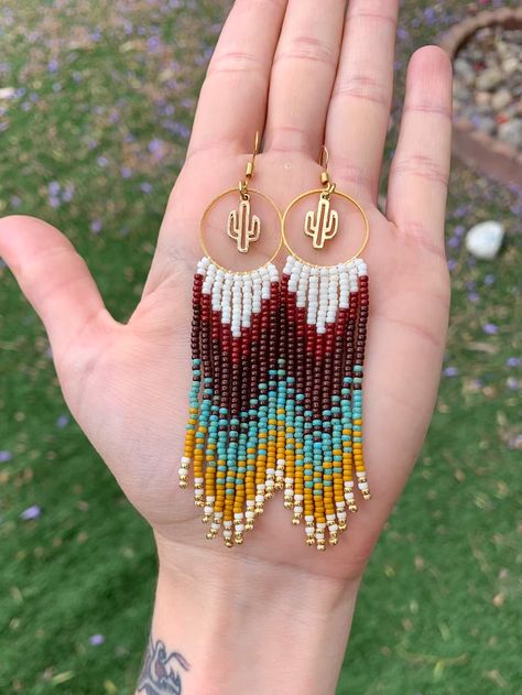 Seed Bead Fringe Hoop Earrings, Beaded Loop Earrings, Native American Earrings Beadwork, Beaded Earrings Patterns Free, Hoop Earrings Diy, Desert Theme, Earrings Outfit, Homemade Earrings, Beaded Chandelier Earrings