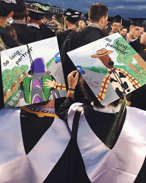 Vsco Graduation, Best Friends Love, Funny Graduation Caps, Creative Graduation Caps, College Ready, Disney Graduation, College Grad Cap Ideas, Graduation Cap Decoration Diy, High School Graduation Cap