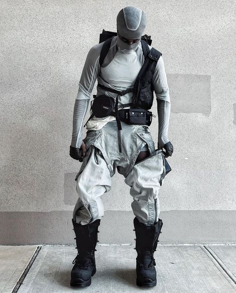 Sci Fi Aesthetic Outfit, Futuristic Cyberpunk Fashion, Wisdom Kaye Outfits, Futuristic Fashion Men, Futuristic Outfit Men, Futuristic Clothing Men, Futuristic Fashion Male, Knight Fashion, Scifi Outfit