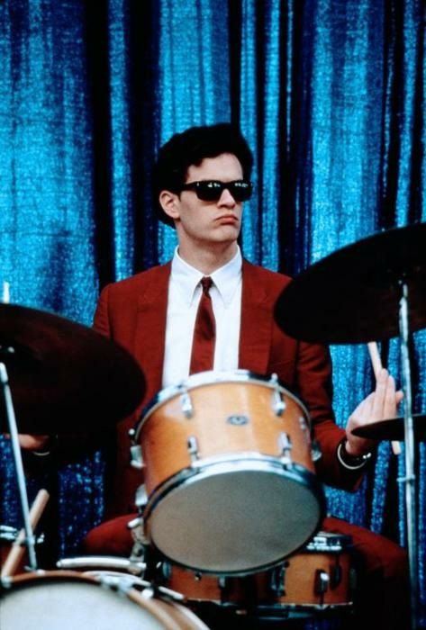 That Thing You Do. I always had the biggest crush on Tom everett scott growing up... Guy Patterson, Tom Everett Scott, The Drums, Drums, A Man, Log In, Log, Sunglasses, Tumblr