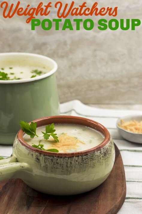 WW Potato Soup is hearty and delicious. Great way to warm up on a cold night. #potatosoup #ww #weightwatchers #potatos Weight Watcher Potato Soup Recipes, Skinnytaste Baked Potato Soup, Ww Potato Soup With Hashbrowns, Ww Potato Soup Recipes, Skinnytaste Potato Soup, Potato Soup Light, Low Cal Potato Soup, Low Fat Potato Soup, Ww Potato Soup