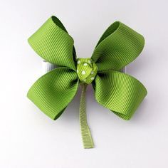 St Patrick's Day Hair Bow  Shamrock Hair by SpunkyBunnyBoutique, $5.00 Clover Hair, Shamrock Hair, Tie Crafts, Making Bows, Ribbon Sculpture, Diy Bows, Bow Ideas, Pet Mom, Holiday Bows