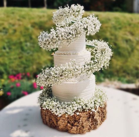 Cake Structure, Mumu Wedding, Spring Wedding Cake, Wedding Wednesday, Floral Wedding Cake, Dream Wedding Cake, Floral Wedding Cakes, Cake Inspo, Wedding Props