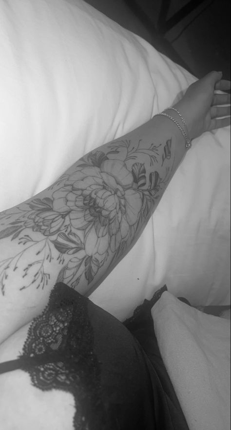 Flower tattoo sleeve fine line Tattoo Ideas Fine Line, Fine Line Tattoos For Women, Line Tattoos For Women, Fine Line Floral, Flower Tattoo Sleeve, Tattoo Sleeve, Fine Line Tattoos, Line Tattoos, Fine Line