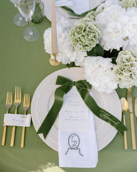 Thank you @byhannahbaskett for asking me to be involved with this beautiful wedding shoot at such a beautiful new venue @thakehammanor - which is due to open later in 2024! We provided custom embroidered wedding monogram napkins, using original artwork from @georgiaeleanordesigns embroidered in sage green and finished with sage green velvet bows embroidered as place settings 🤍 Venue | @thakehammanor Photographer | @elizabethrubyphotography Stylist | @byhannahbaskett Floral Design | @the... Hydrangea Wedding Table, Embroidered Wedding Napkins, Green And White Hydrangea, Green Hydrangea Wedding, White Hydrangea Wedding, Green Table Settings, Rustic Italian Wedding, Wedding Napkins Personalized, Velvet Bows