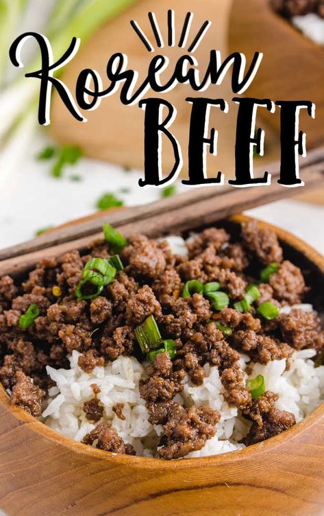 Making an Asian-style beef bowl has never been easier than with this Korean beef recipe. This makes beef that is full of tangy flavors and served over rice. Korean Beef Recipe, Korean Beef Recipes, Korean Beef Bowl, Beef Bowl, Leftover Beef, Ground Beef Recipes Healthy, Beef Bowls, Keto Beef Recipes, Spaceships And Laser Beams