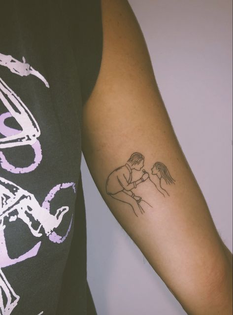 Robbers Tattoo, The 1975 Tattoo, 1975 Tattoo, Tattoo Fine Line, Outline Tattoo, Fine Line Tattoo, Line Tattoo, Tattoo Outline, The 1975