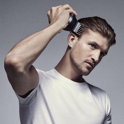 Self Haircut, Mens Hair Clippers, Shaved Hairstyles, Hair Blower, Professional Haircut, Clipper Cut, Hair Advice, Mens Hair, Hair Crush