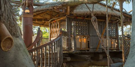 Beautiful Bungalows, Swiss Family Robinson Treehouse, Outset Island, Ewok Village, Family Tree House, Treehouse Design, Stilt Houses, Magic Kingdom Rides, Disney World Attractions