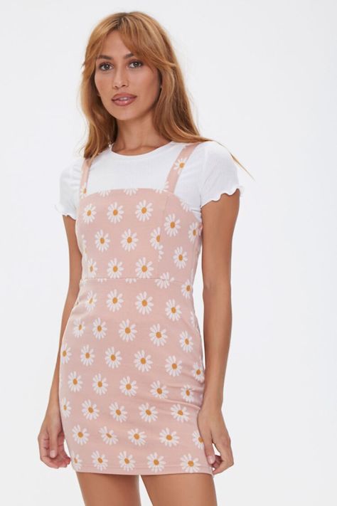 Daisy Print Overall Dress Overall Dress Outfit, Short Skirts Outfits, Forever 21 Activewear, Senior Style, Overalls Outfit, Daisy Print, Overall Dress, Princess Seam, Style Guide