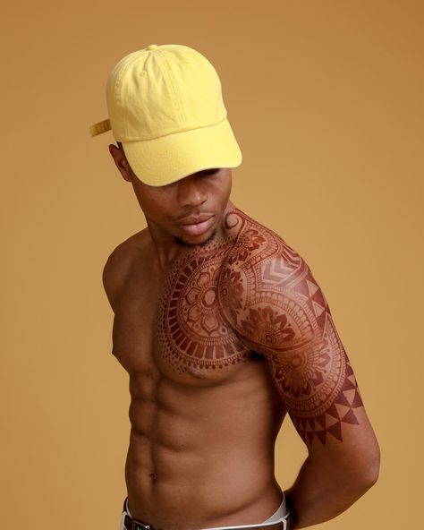 Sabreena  Haque ✨ on Instagram: “. We keep it rocking ⚡️ . 📸 @yoookayla  Muse @rajaee . #shakeitshakeitbaby #californialove #glow #liveyourlife #henna #hennabodyart…” Henna Man, Henna For Boys, Men Henna Tattoo, Glow In Dark Party, Henna Designs For Men, Designs Mehndi, Henna Body Art, Design Henna, Mehndi Design Images