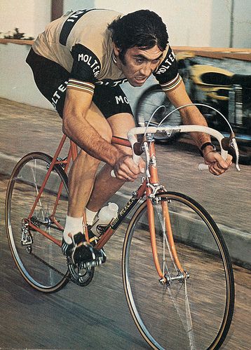 Racing Cyclist, Cycling Pictures, Cycling Photography, Velo Vintage, Bike Poster, Cycling Race, Vintage Cycles, Cycle Chic, I Want To Ride My Bicycle