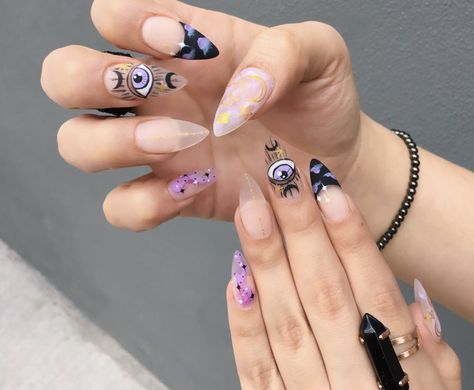 Gothic Nail Designs, Amethyst Nails, Aesthetic Spring Nails, Evil Eye Nails, Nails Design Ideas, Witchy Nails, Halloween Acrylic Nails, Gothic Nails, Eye Nails