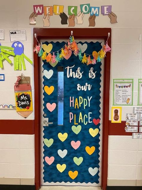 Decorate Kindergarten Classroom, This Is Our Happy Place Classroom Door, 1st Grade Classroom Door Ideas, Preschool Welcome Door, Preschool Entrance, Welcome Classroom Door Ideas, Kindergarten Door, Preschool Door Decorations, Afreen Khan