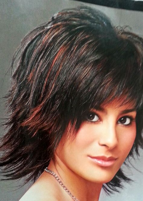 Choppy Shag Hairstyles Medium, Medium Shaggy Haircuts, Medium Shag Hairstyles, Medium Shaggy Hairstyles, Shaggy Hairstyles, Wedge Haircut, Dunner Wordend Haar, Short Shaggy Haircuts, Medium Shag Haircuts