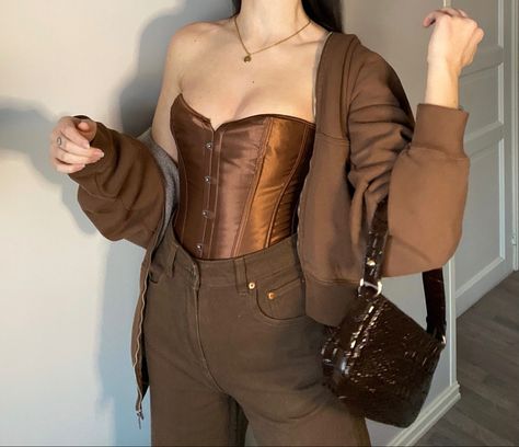 #neutralstyle #brownclothes #shein #brandymelvilleoutfits #corset #motelrocks #aliexpress Cute Corset Outfit, Brown Corset Outfit, Cute Corset, Brandy Melville Outfits, Brown Corset, Badass Outfit, Cream Outfits, Tøp Aesthetic, Corset Outfit