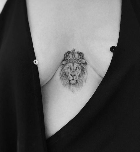 Small Lion Tattoo For Women, Lion Chest Tattoo, Crown Tattoos For Women, Small Lion Tattoo, Leo Tattoo Designs, Vogel Tattoo, Lioness Tattoo, Lion Tattoos, Crown Tattoo Design