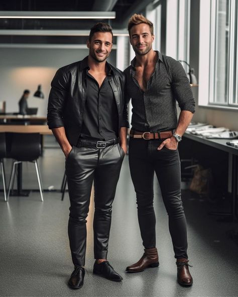 Handsome Indian Men, Metrosexual Men Fashion, Hot Biker Guys, Tight Leather Pants, Mens Leather Clothing, Mens Leather Pants, Camo Fashion, Fashion Suits For Men, Muscular Men