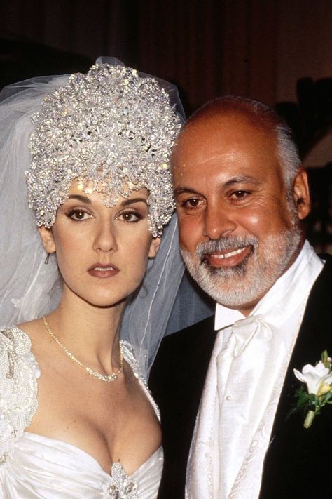 Celine Dion’s 7-Pound Wedding Headpiece Made of 2,000 Swarovski Crystals Put Her in the Hospital Celine Dion Wedding, Celine Dion Husband, Vintage Wedding Headpiece, Wedding Headpiece Vintage, Groom Style Wedding, Wedding Vows Renewal, Wedding Vow, Vintage Weddings, In The Hospital