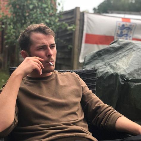 Max Bowden (@bowden5) • Instagram photos and videos Ben Mitchell, Types Of Guys, Man Thing Marvel, Tom Hiddleston, Blue Eyes, Curly Hair Styles, Men Sweater, It Cast, Instagram Photos