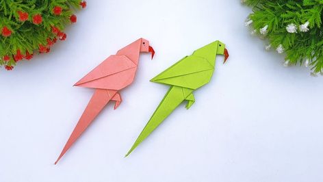 Paper Parrot, School Project Ideas, Origami Parrot, Back To School Projects, Parrot Craft, Diy Back To School, Art And Crafts, Paper Animals, How To Fold